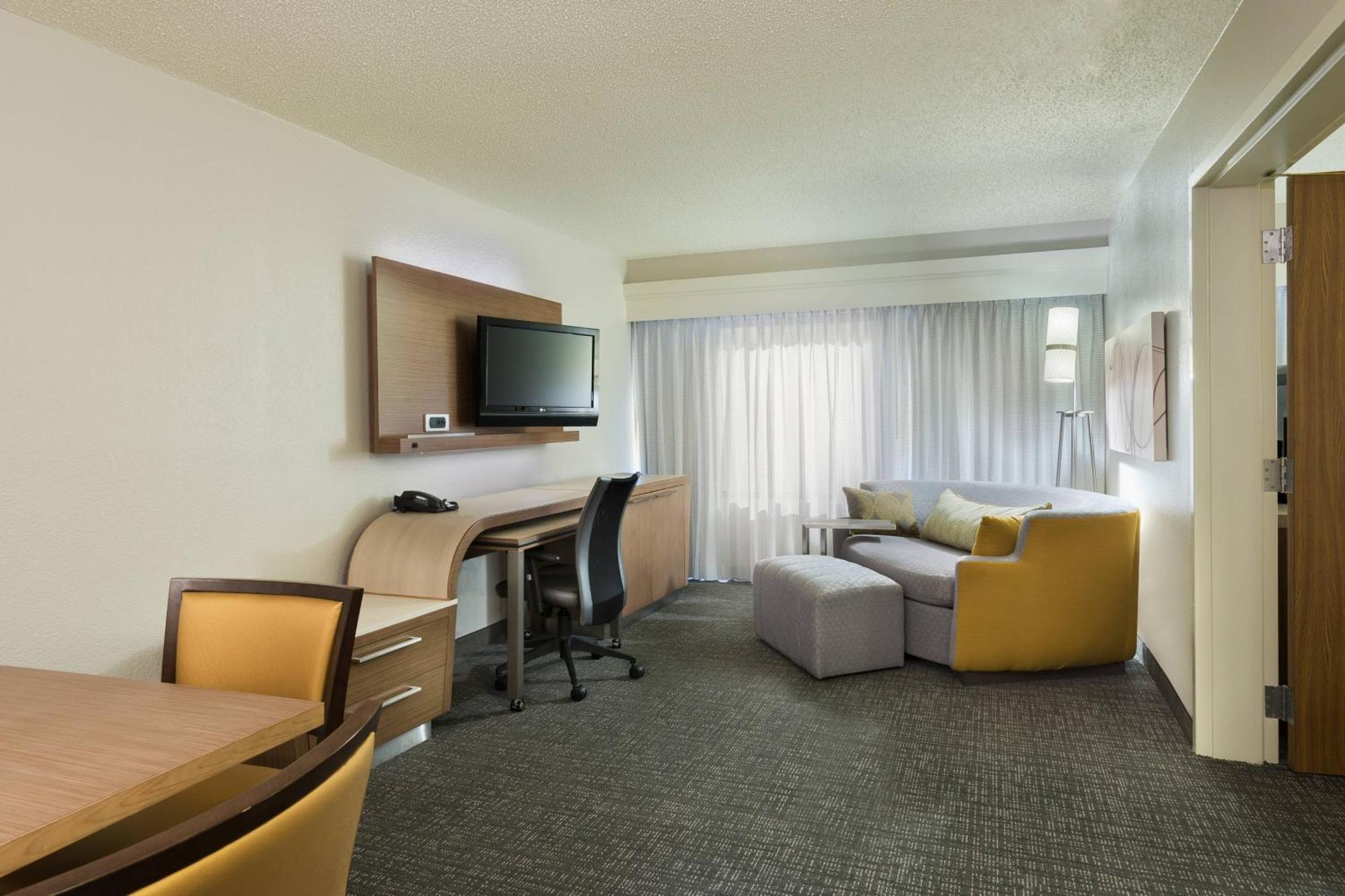 Courtyard By Marriott Wilmington/wrightsville Wilmington